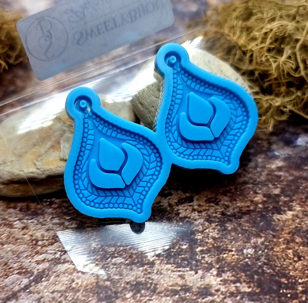Earring shape silicone mold for polymer clay
