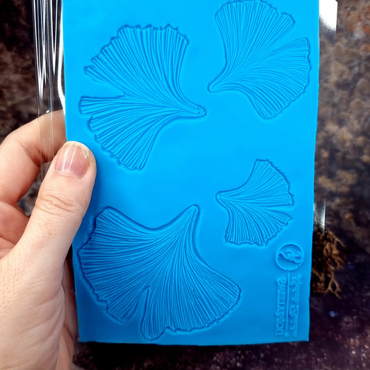Silicone Texture - Four Gingko Leafs with Outline