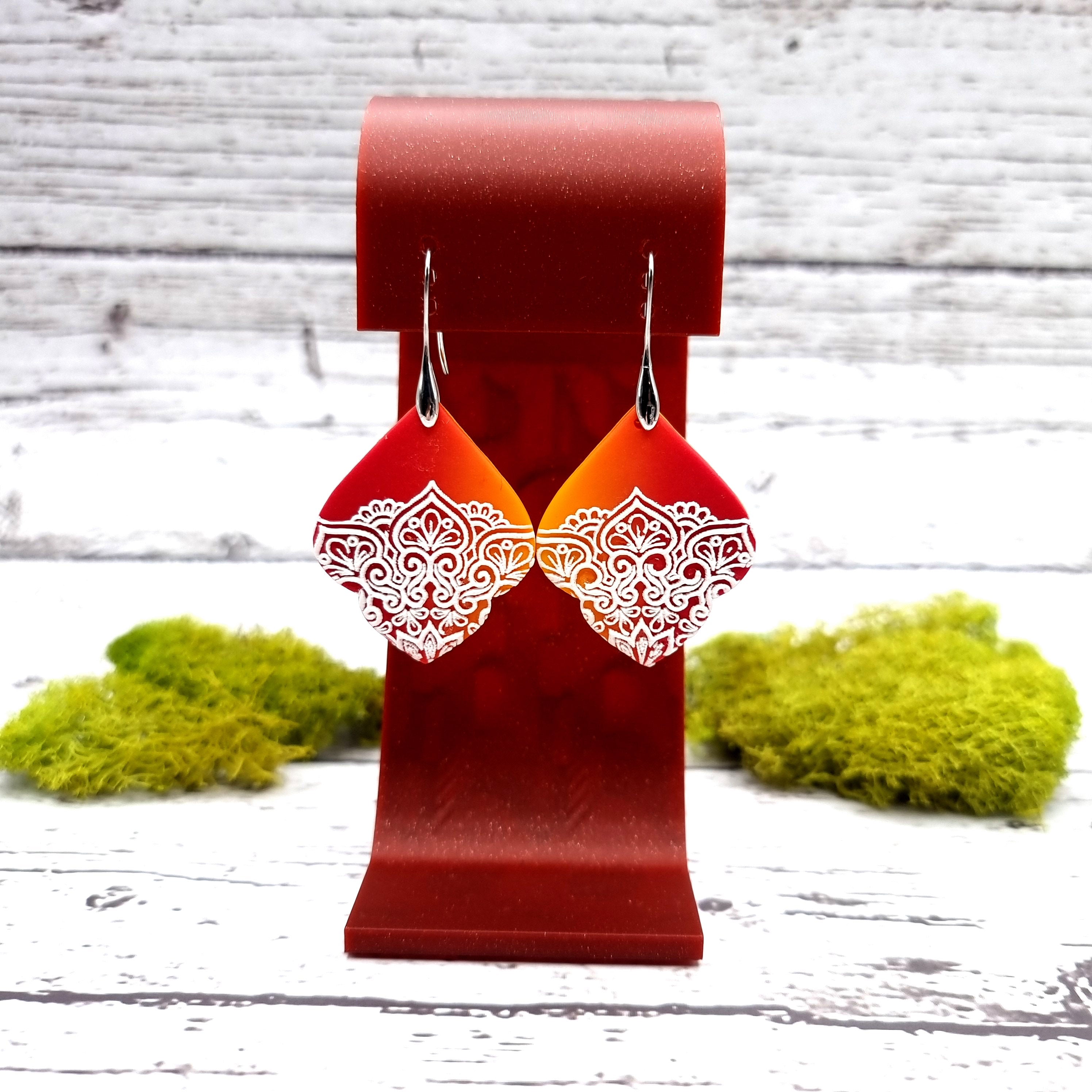 Curved Display for Earrings - Crimson Red Display for Earrings SweetyBijou Tools