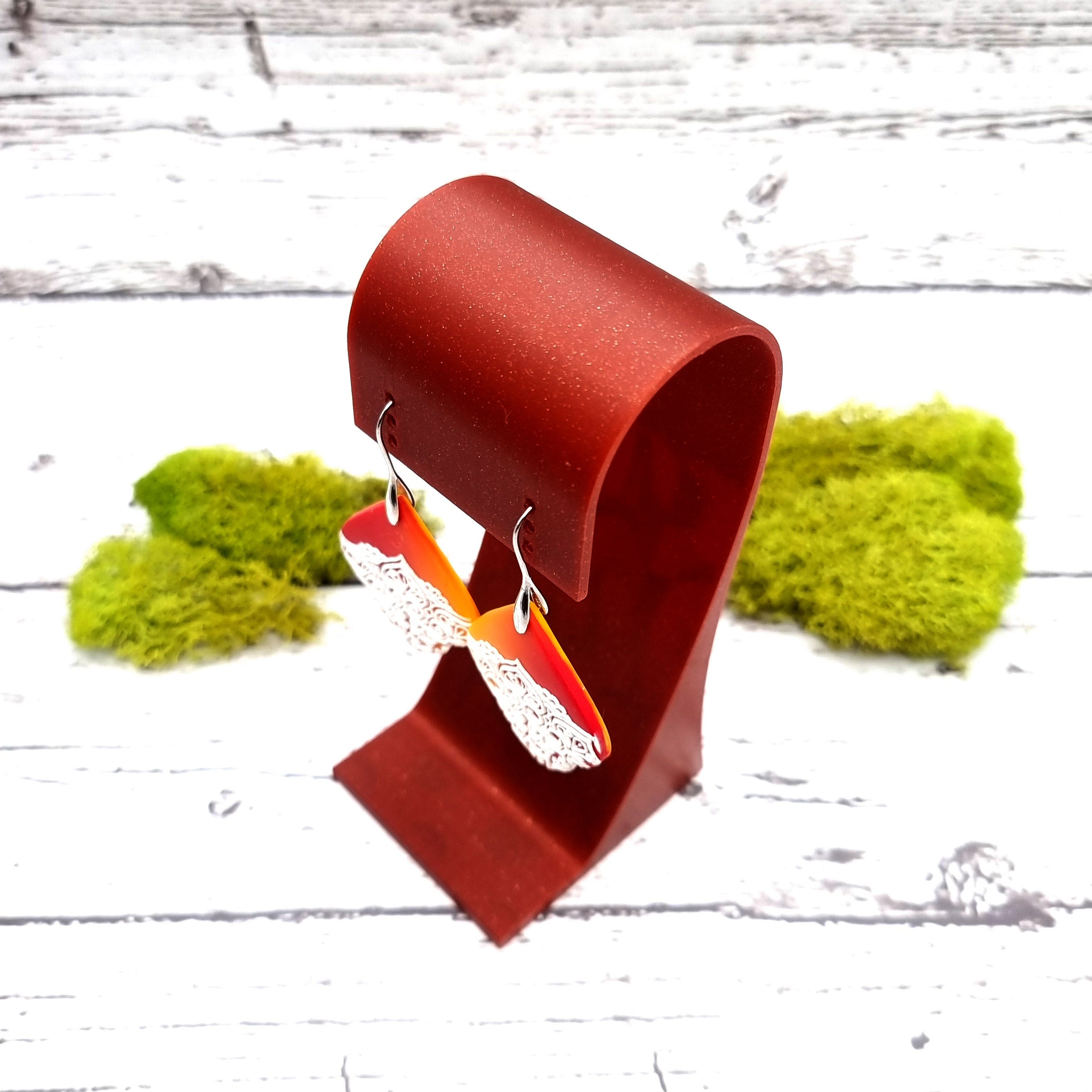 Curved Display for Earrings - Crimson Red Display for Earrings SweetyBijou Tools