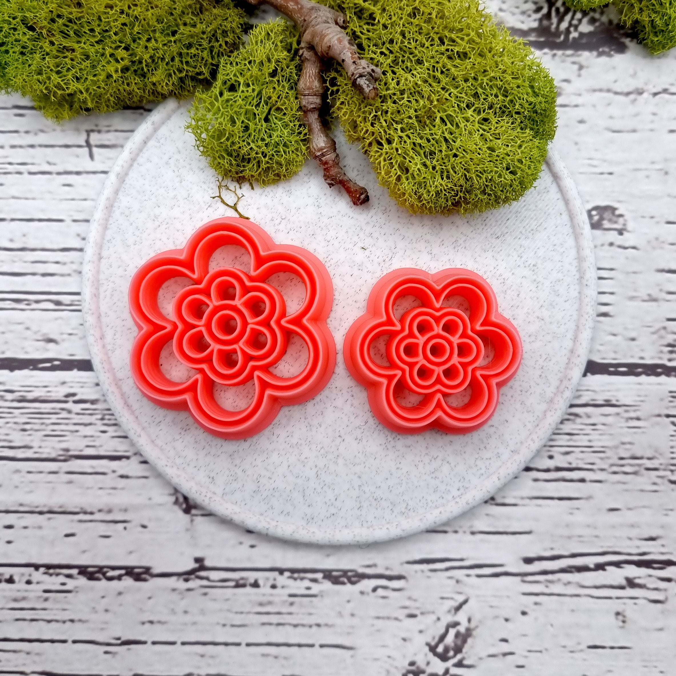 Flower shape polymer clay cutter