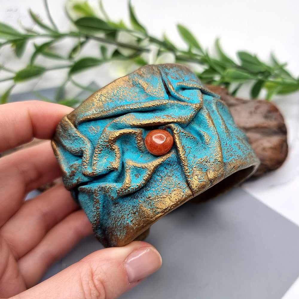 Golden Blue polymer clay bracelet in turquoise blue and gold by SweetyBijou