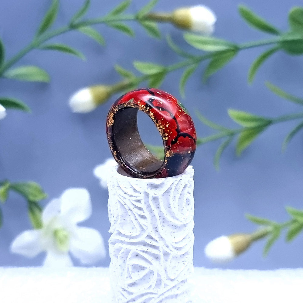 Poppy Ring With Sparkles, Size 7
