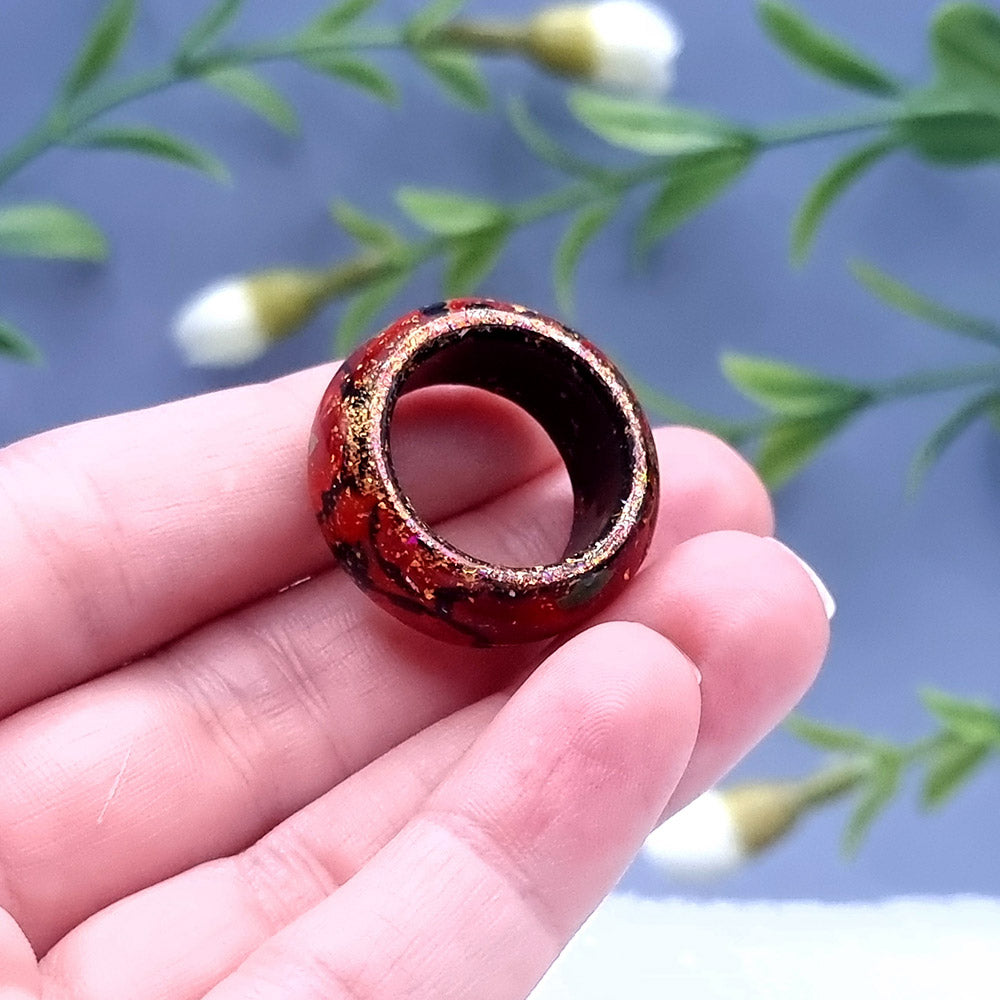 Poppy Ring With Sparkles, Size 7