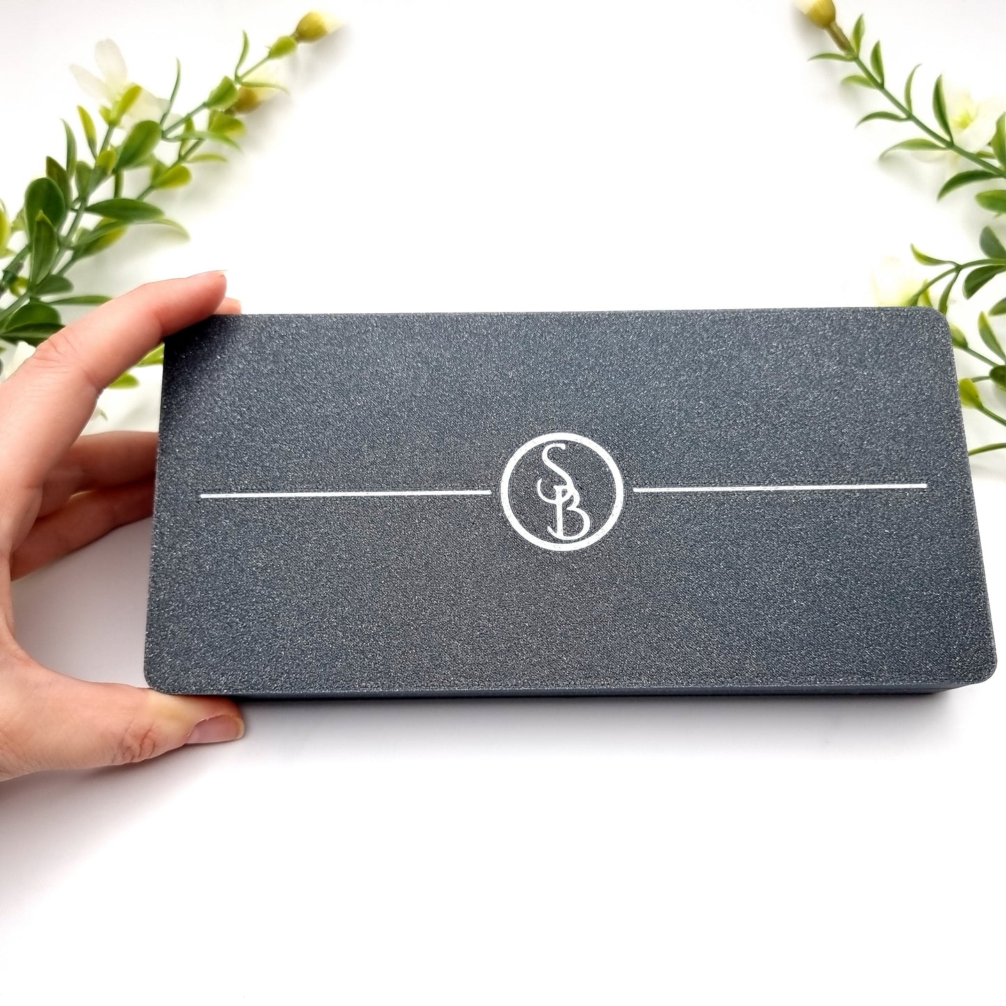 18 Short Very Sharp Blades - Set in a Stylish Designed Box