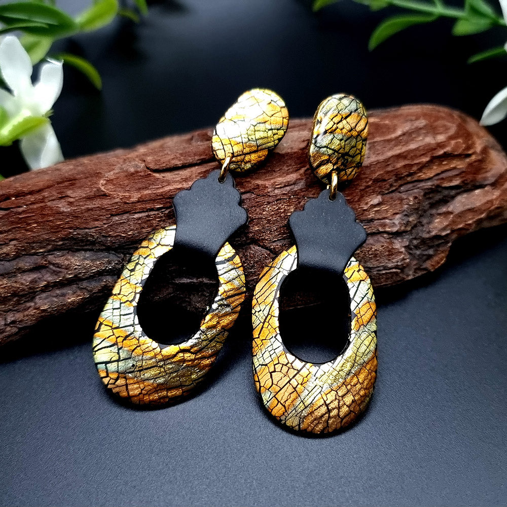 Gold Crackle Hoop polymer clay earrings in gold and black by SweetyBijou