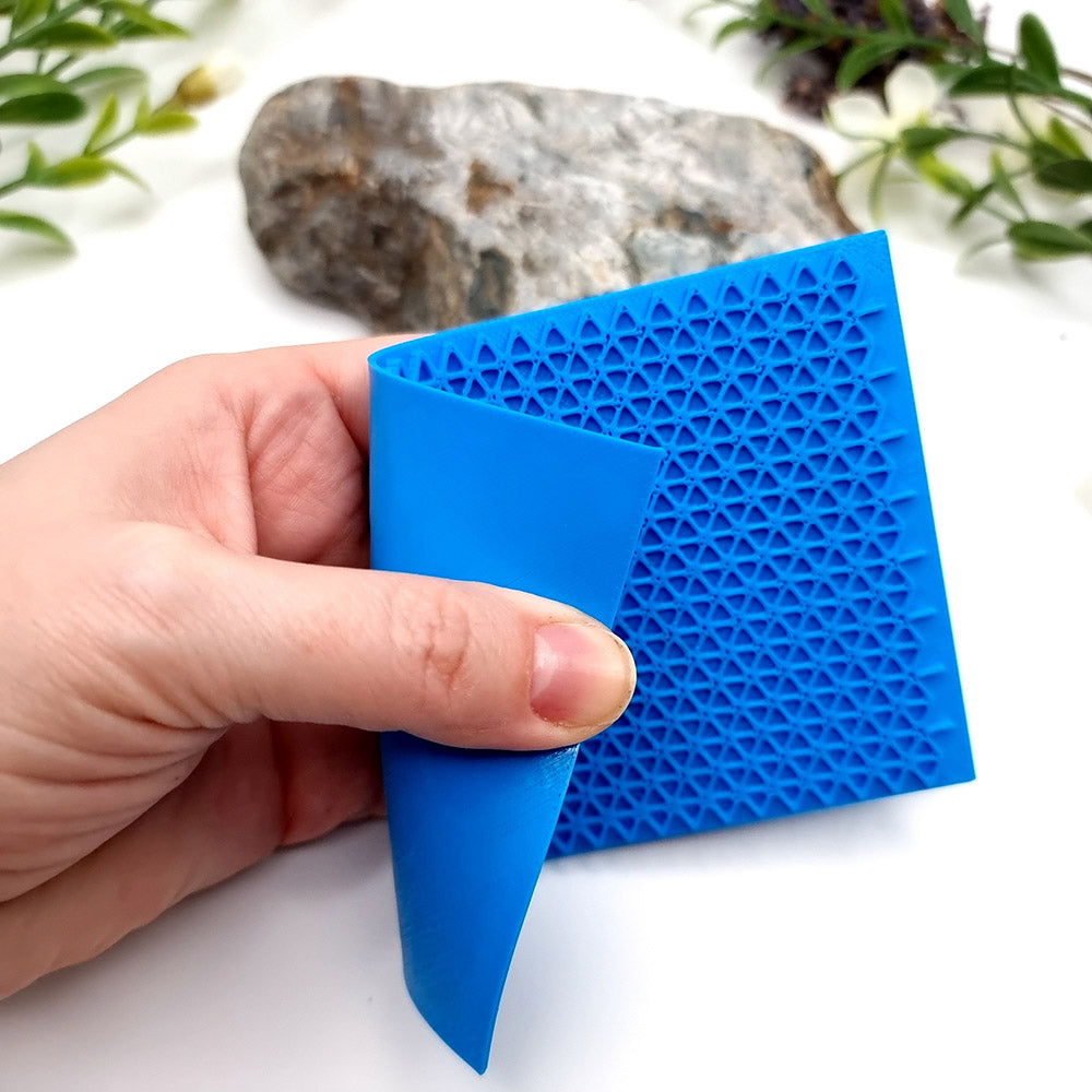 Cute Triangles IN - Flexible Texture