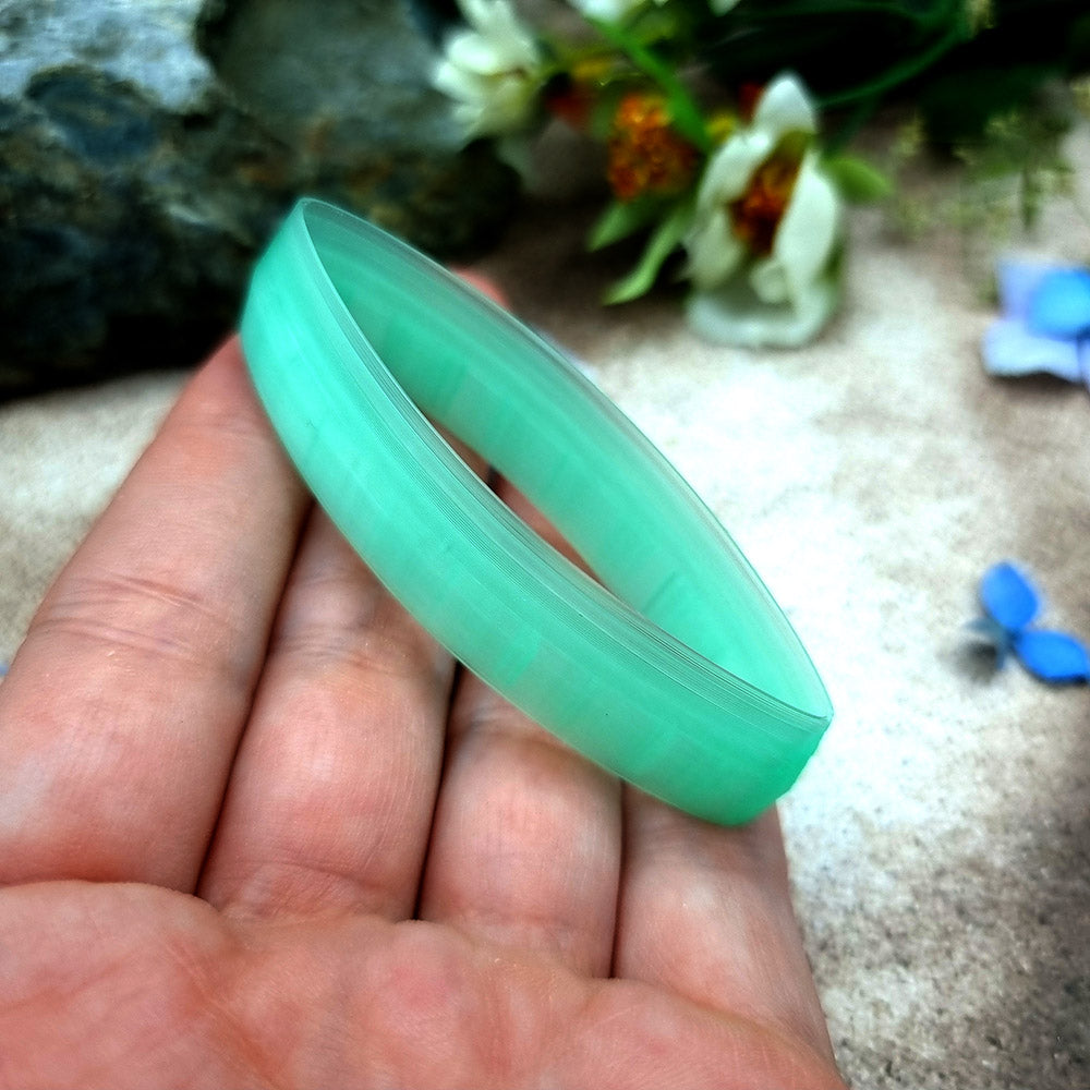 Green PLA broad leaf polymer clay cutter with a pointed marquise outline and terracotta clay leaf earring pieces by SweetyBijou