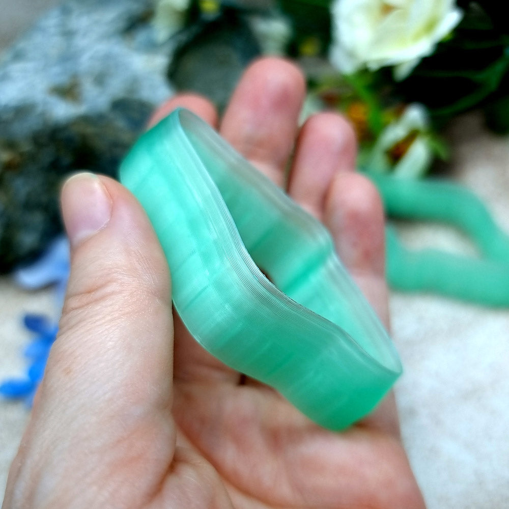 Pair of mirrored green PLA wavy pebble polymer clay cutters, a left and a right cutter, for long statement earrings by SweetyBijou