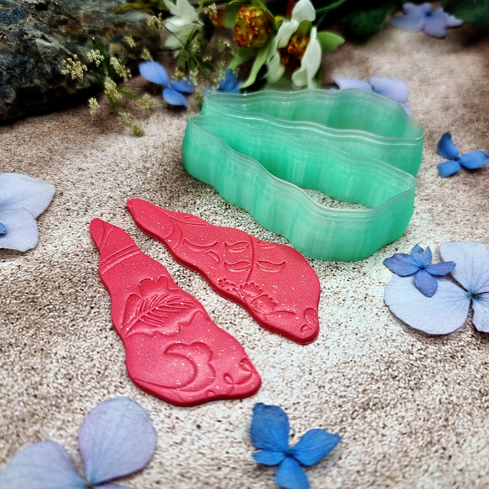 Pair of mirrored green PLA rippled leaf polymer clay cutters, a left and a right cutter, for long statement earrings by SweetyBijou