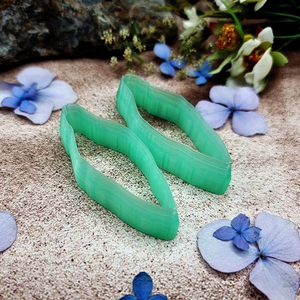 Pair of mirrored green PLA wavy marquise polymer clay cutters, a left and a right cutter, for long statement earrings by SweetyBijou