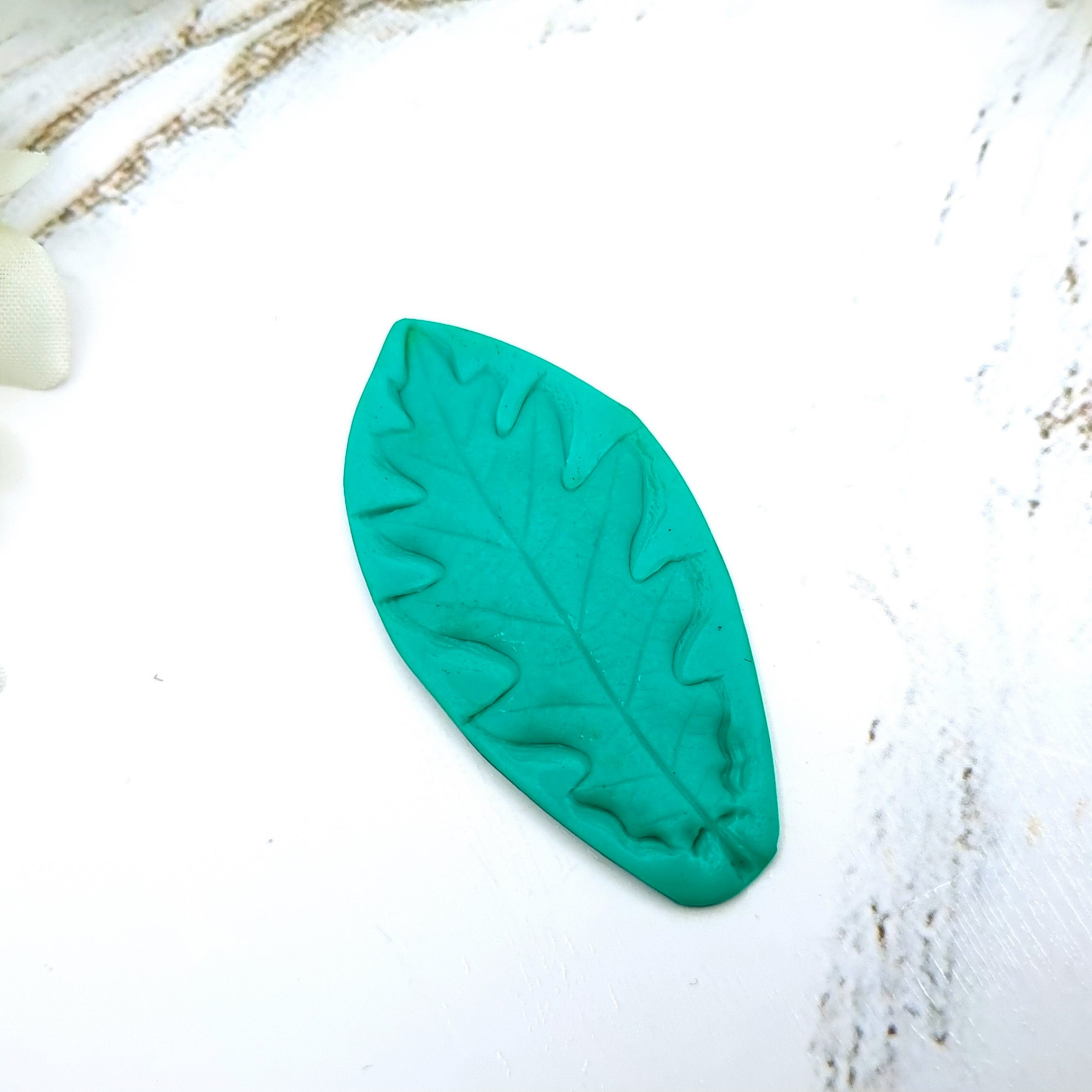Natural Real Oak Leaf #2, 5.5cm Silicone Mold SweetyBijou Tools