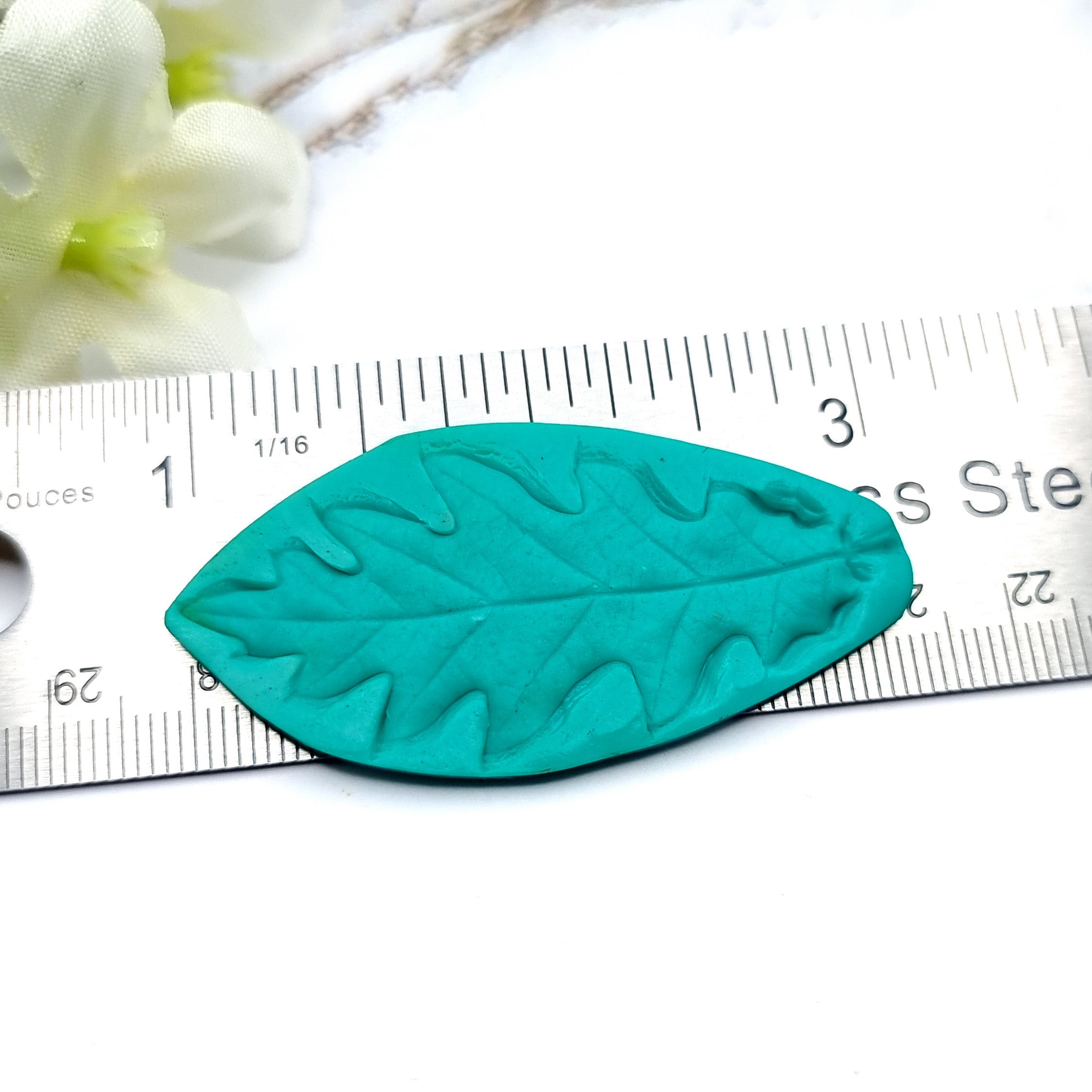 Natural Real Oak Leaf #2, 5.5cm Silicone Mold SweetyBijou Tools
