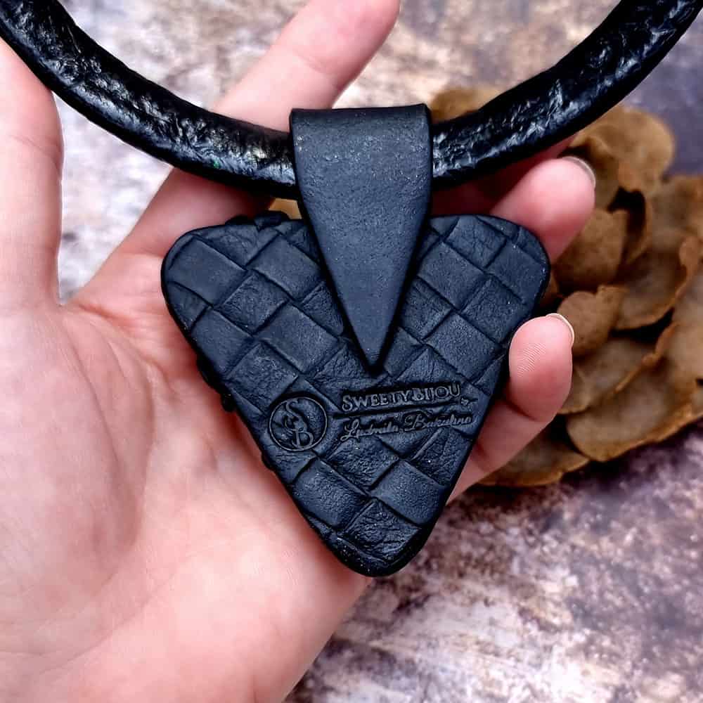 Triangle Black Necklace Necklace SweetyBijou Jewelry