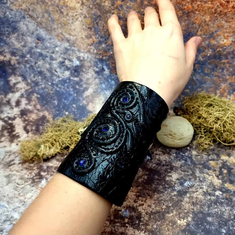 Unique Wide Black Bracelet Bracelet SweetyBijou Jewelry