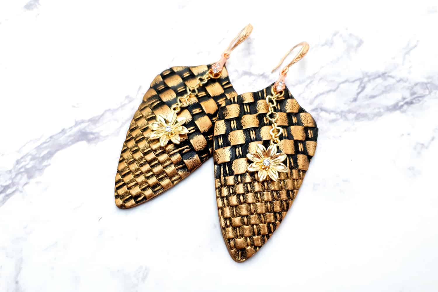Earrings "Glowers on the Rug" Earrings SweetyBijou Jewelry