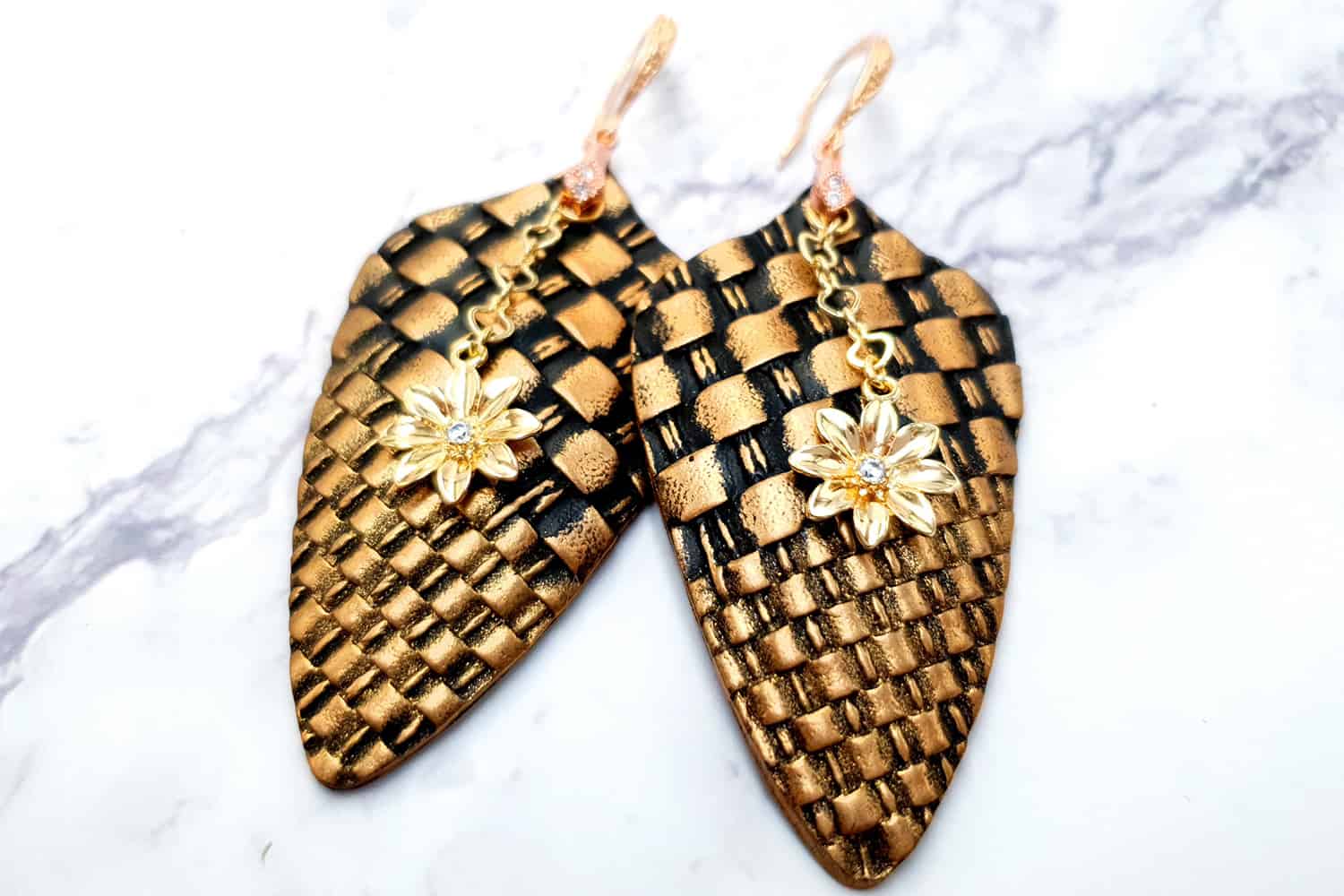 Earrings "Glowers on the Rug" Earrings SweetyBijou Jewelry