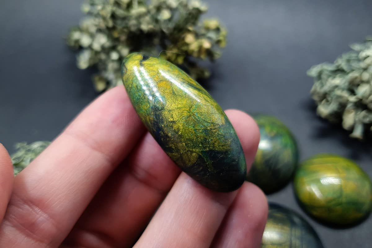 5 cabochons Faux Labradorite Stones, Polymer Clay Cabochons SweetyBijou Cabochons