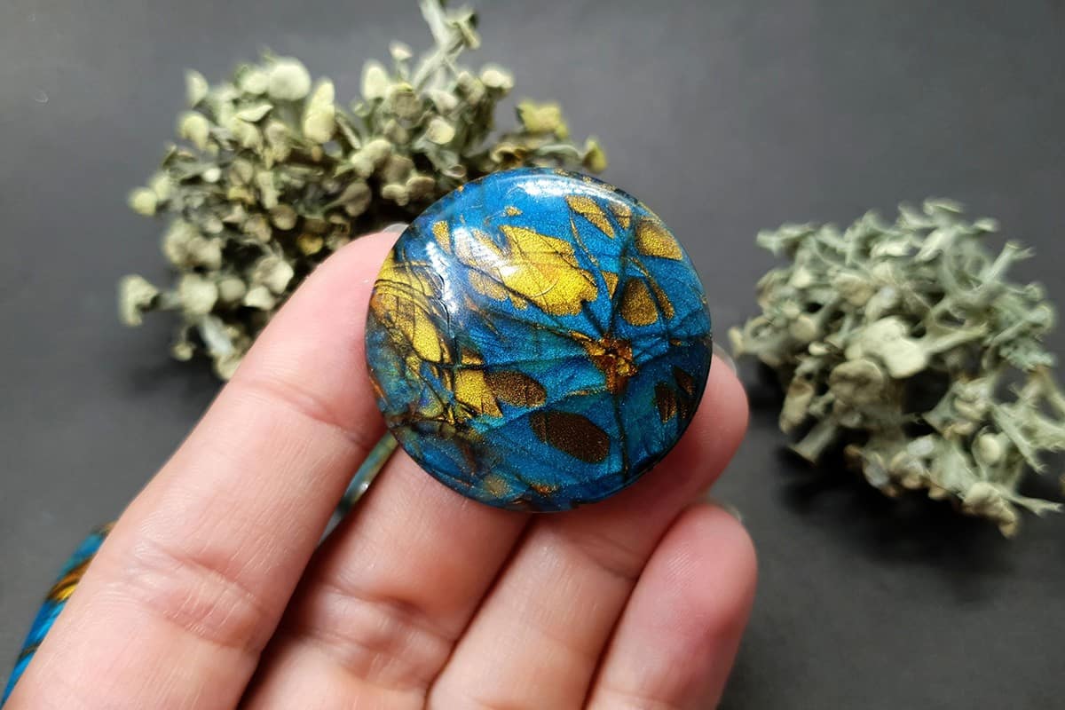 3 cabochons of Faux Labradorite Stone (#5) Cabochons SweetyBijou Cabochons