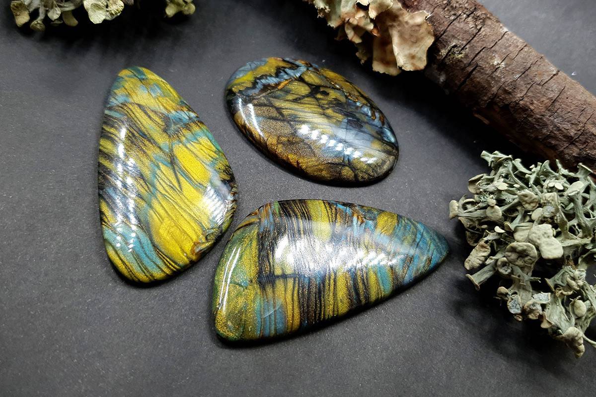 3 cabochons of Faux Labradorite Stone (#4) Cabochons SweetyBijou Cabochons
