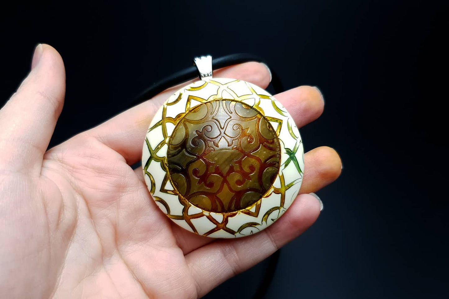 Round Pendant "Moroccan windows" Necklace SweetyBijou Jewelry