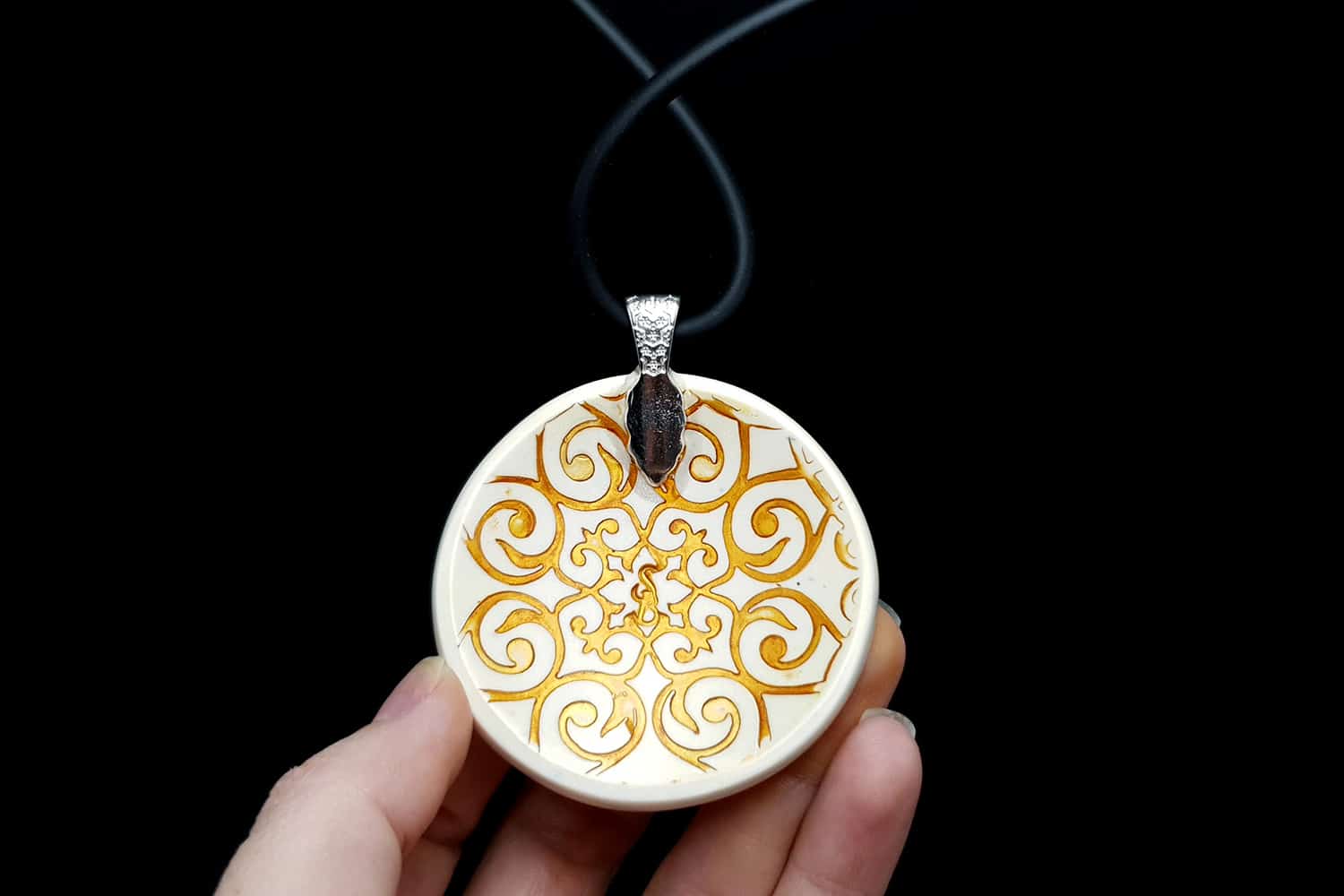 Round Pendant "Moroccan windows" Necklace SweetyBijou Jewelry