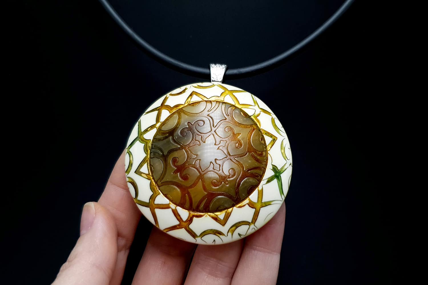 Round Pendant "Moroccan windows" Necklace SweetyBijou Jewelry