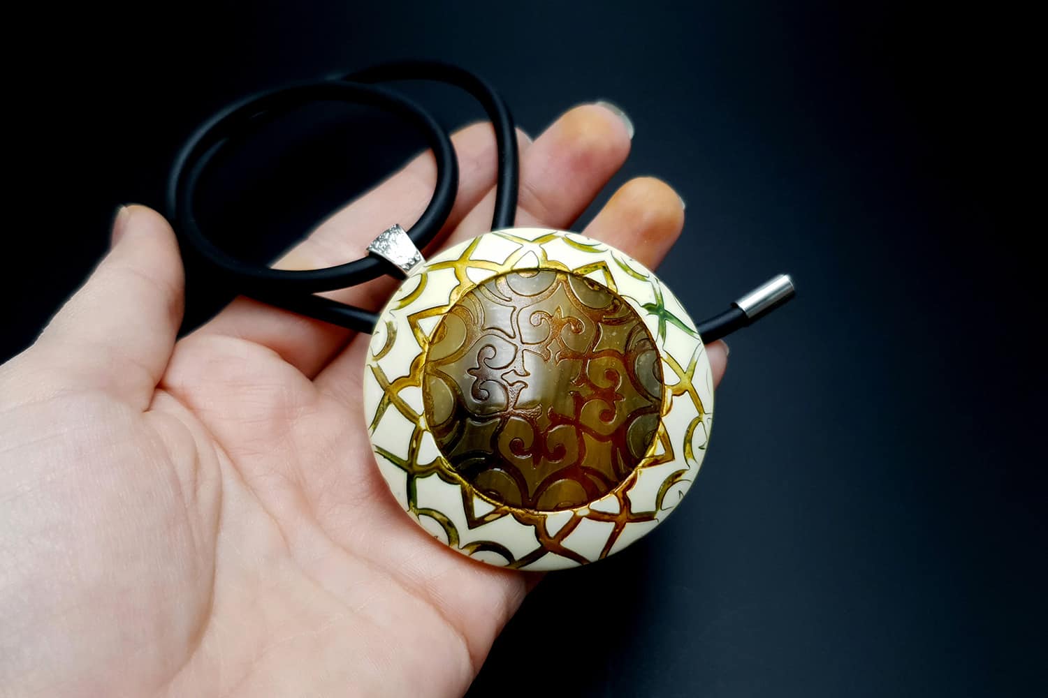 Round Pendant "Moroccan windows" Necklace SweetyBijou Jewelry