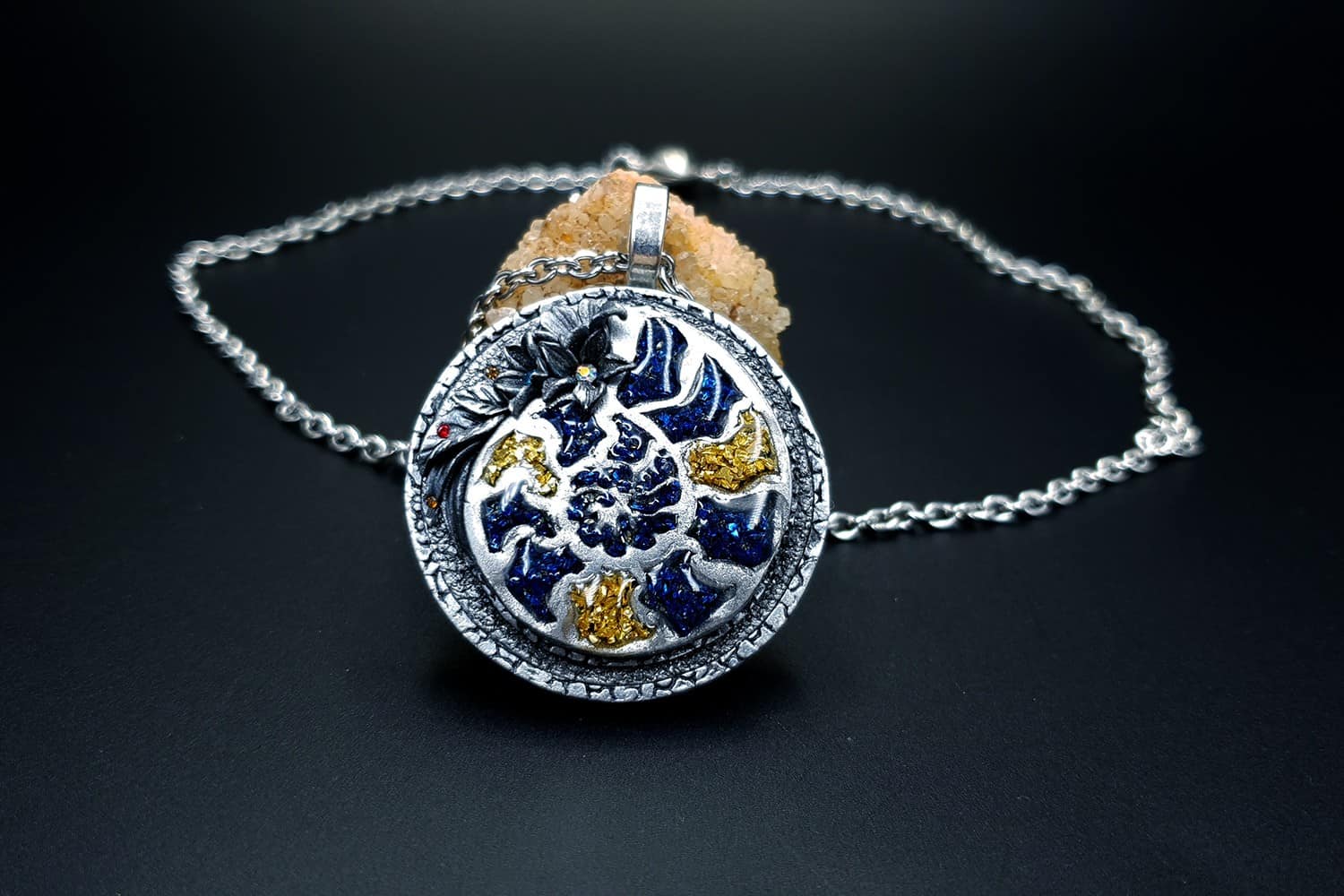 Fossilized Beauty Pendant Pendant SweetyBijou Jewelry