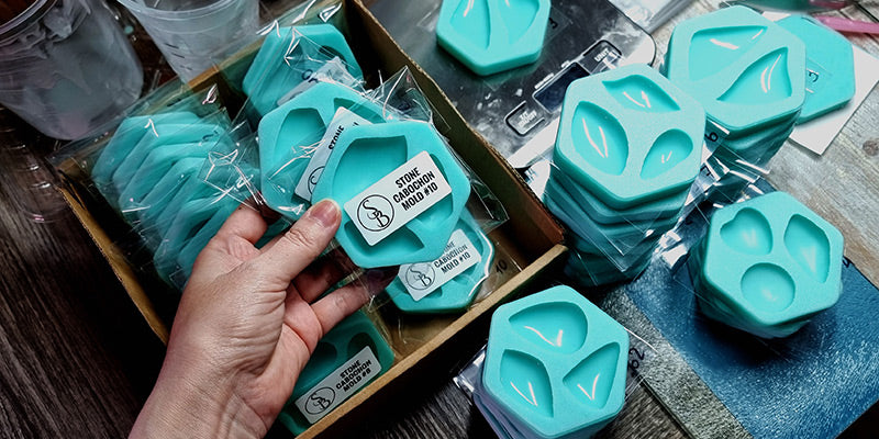 Can I bake SweetyBijou silicone mold in the oven?