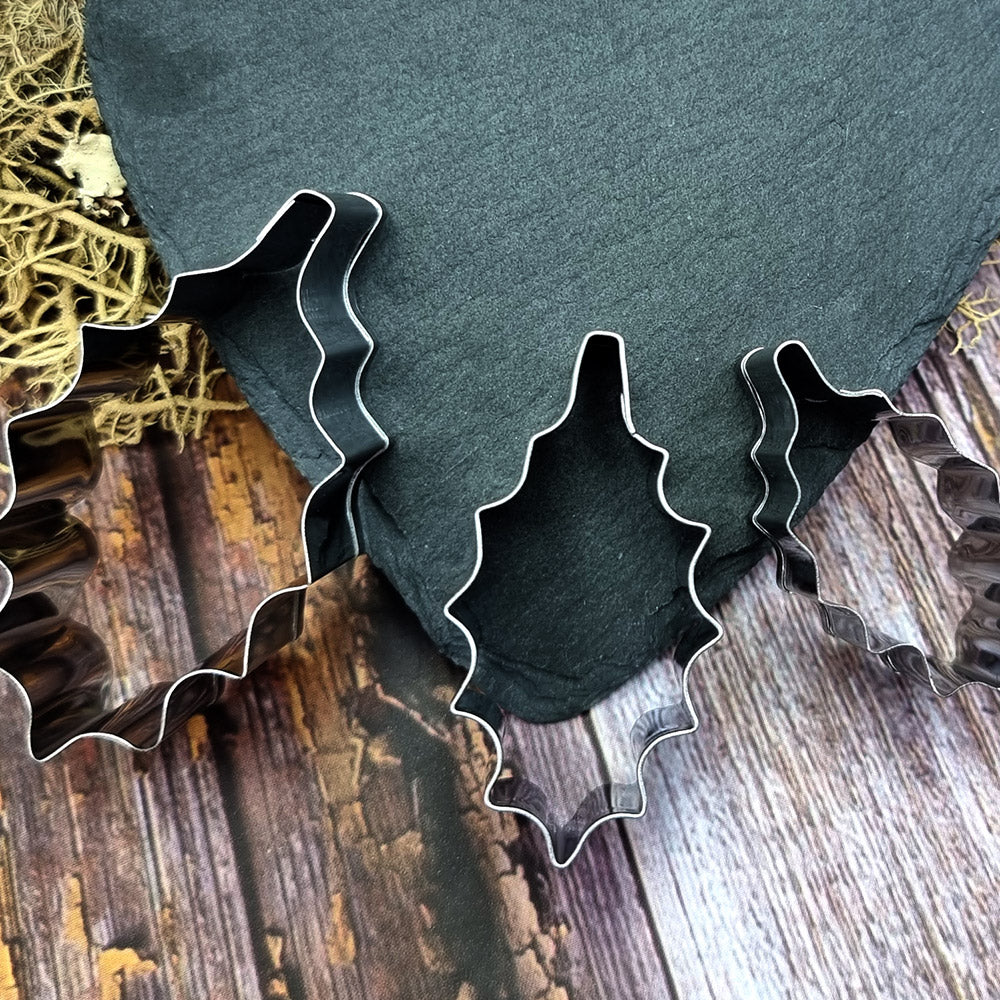 Set Of 3 Cutters Of Poinsettia Leafs