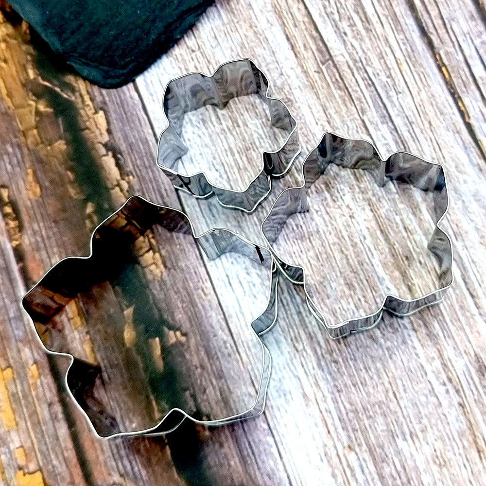 Set Of 3 Cutters Of Flowers