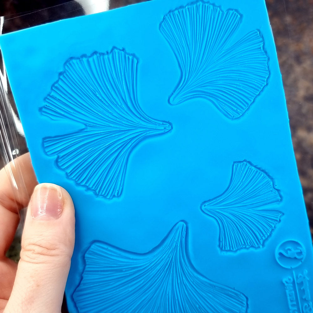 Silicone Texture - Four Gingko Leafs with Outline