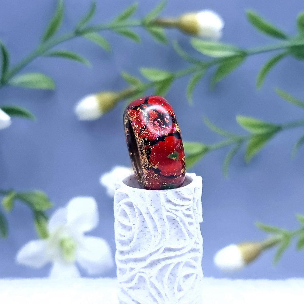 Poppy Ring With Sparkles, Size 7