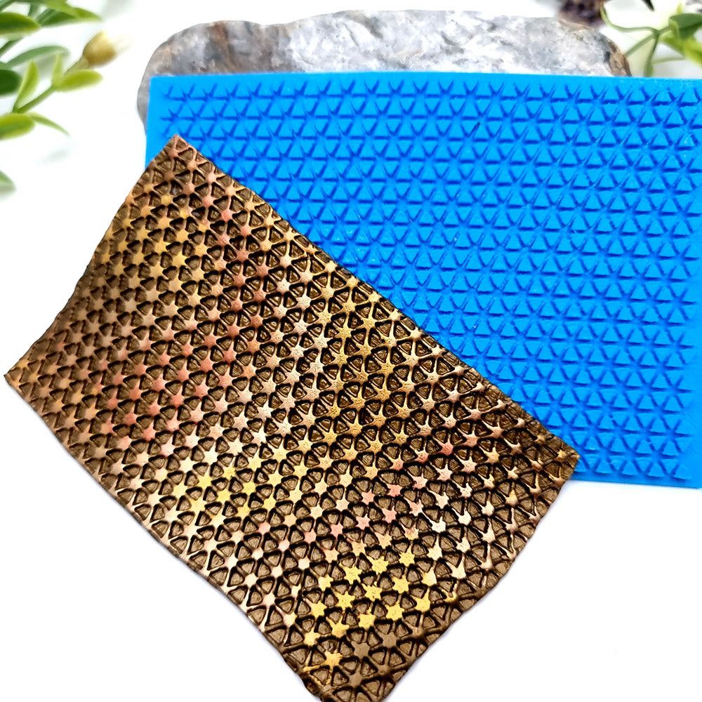 Cute Triangles OUT - Flexible Texture