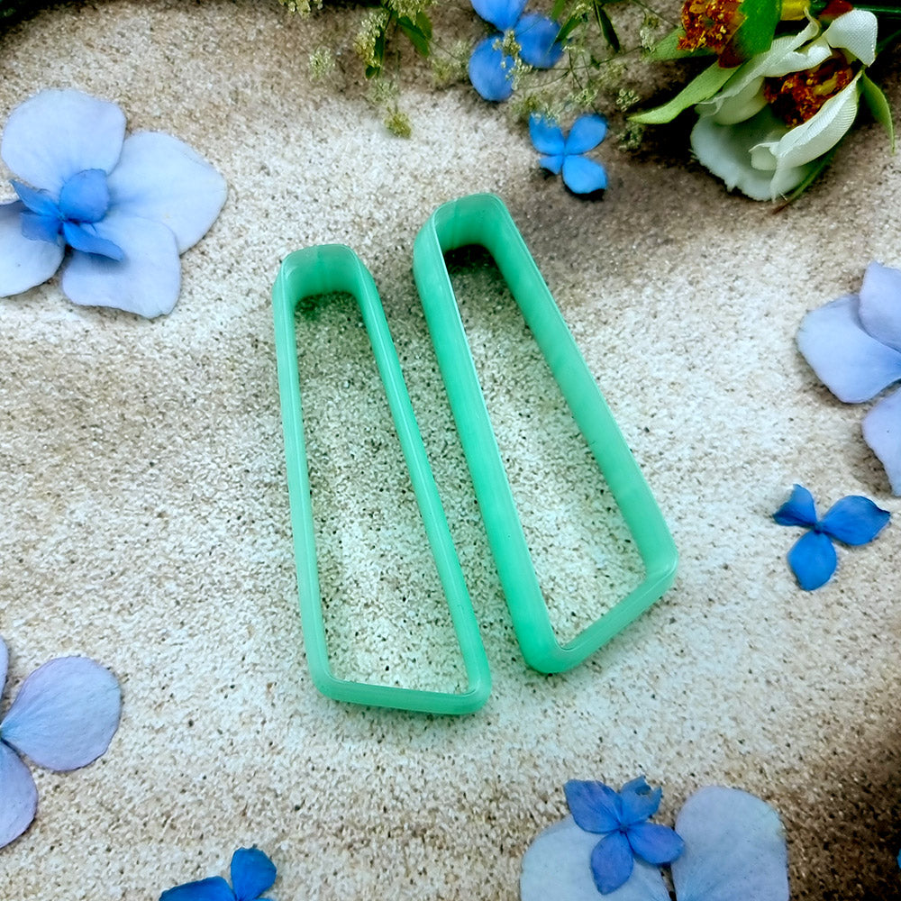 Pair of mirrored green PLA slanted bar polymer clay cutters, a left and a right cutter, for long statement earrings by SweetyBijou