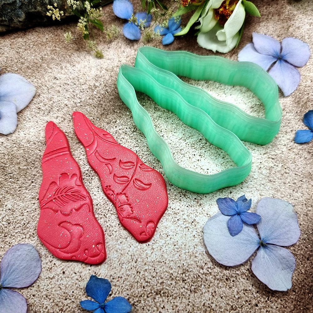 Pair of mirrored green PLA rippled leaf polymer clay cutters, a left and a right cutter, for long statement earrings by SweetyBijou