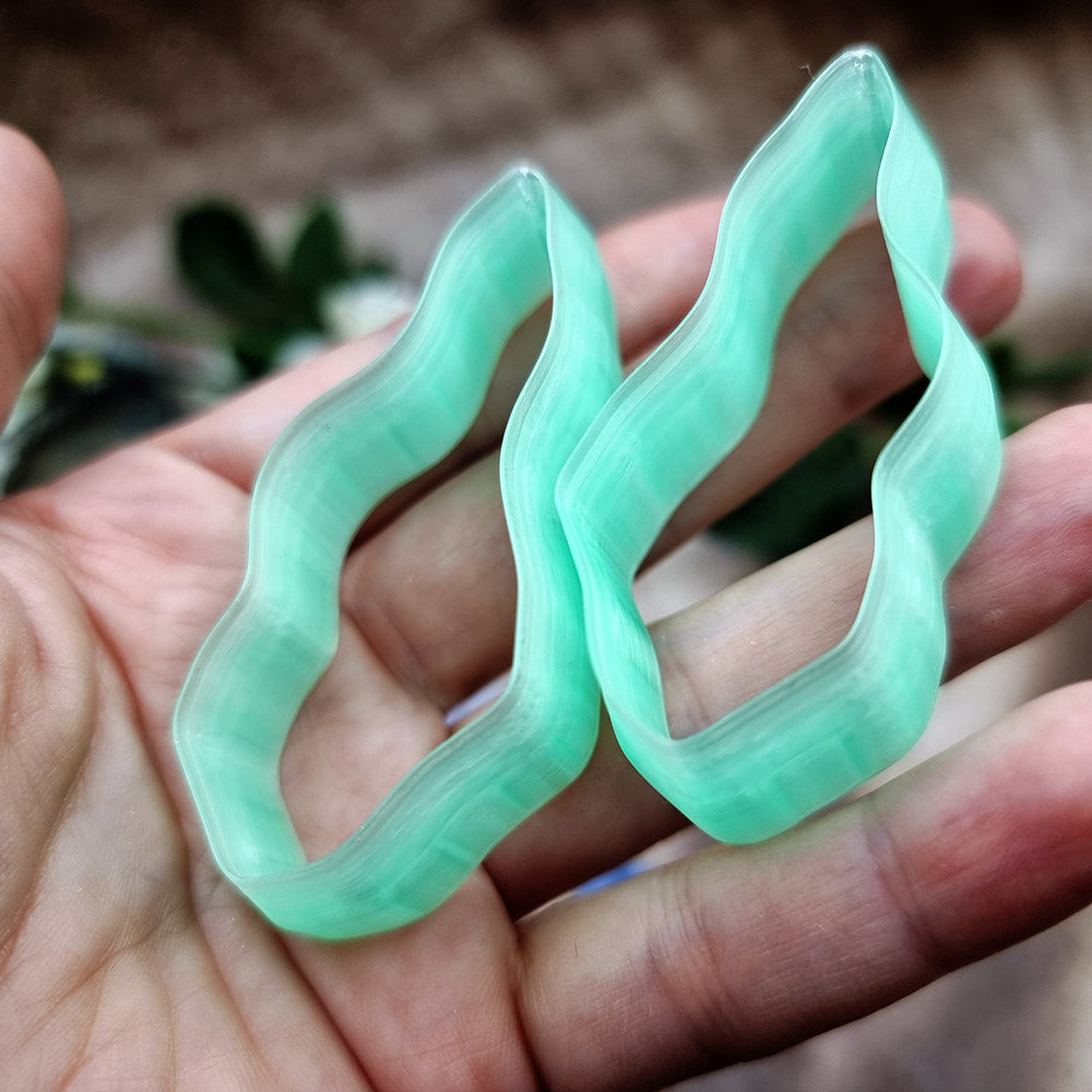 Pair of mirrored green PLA wavy feather polymer clay cutters, a left and a right cutter, for long statement earrings by SweetyBijou