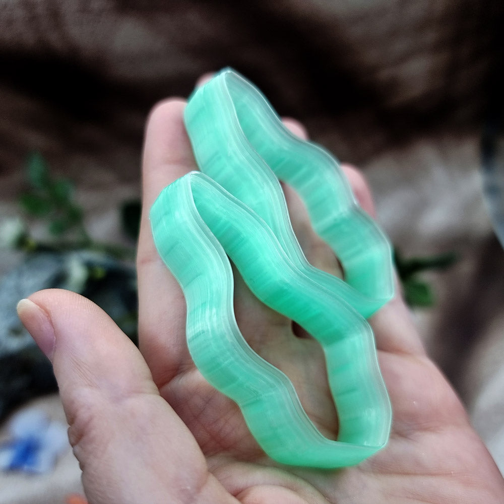 Pair of mirrored green PLA wavy feather polymer clay cutters, a left and a right cutter, for long statement earrings by SweetyBijou