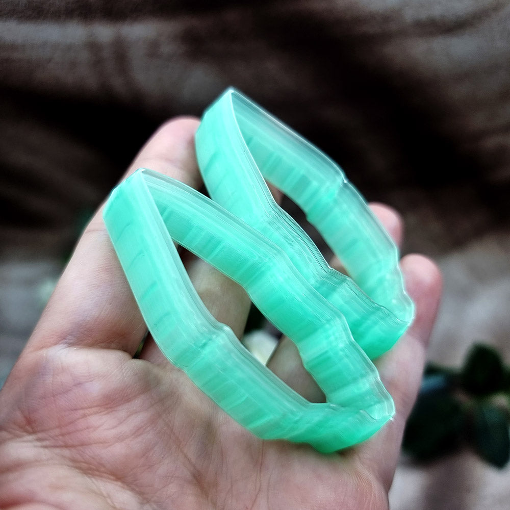 Pair of mirrored green PLA notched marquise polymer clay cutters, a left and a right cutter, for long statement earrings by SweetyBijou