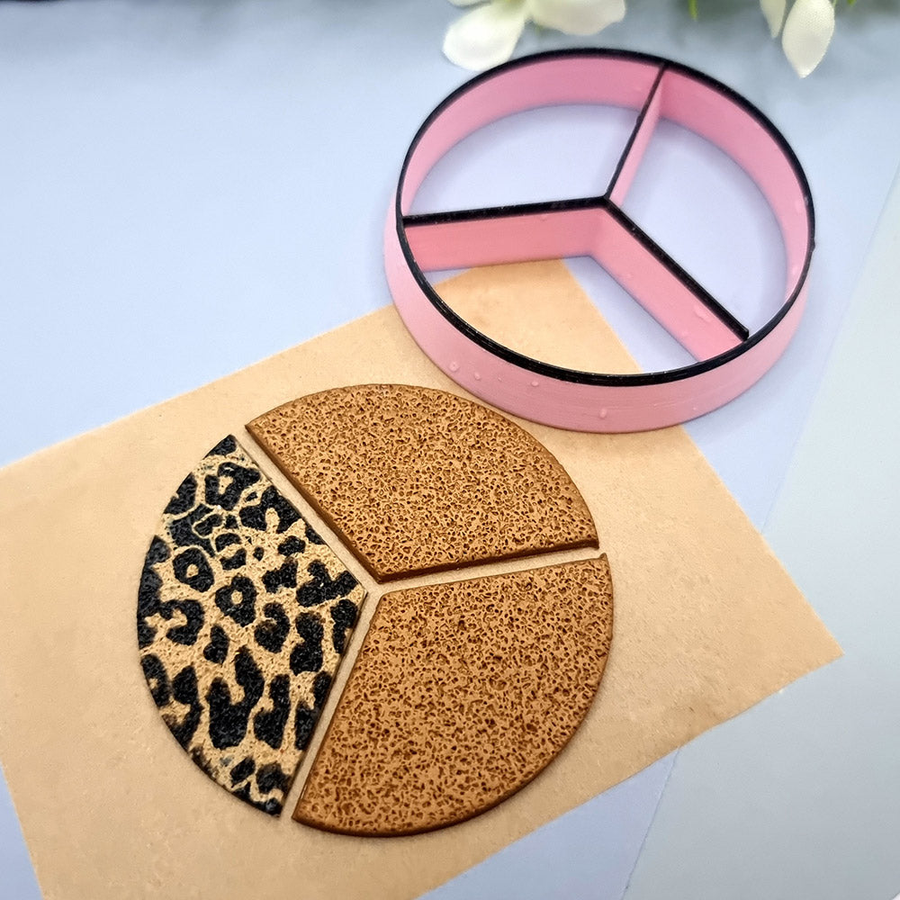 Pizza Cutter - 3 slices Plastic Cutters SweetyBijou Tools   