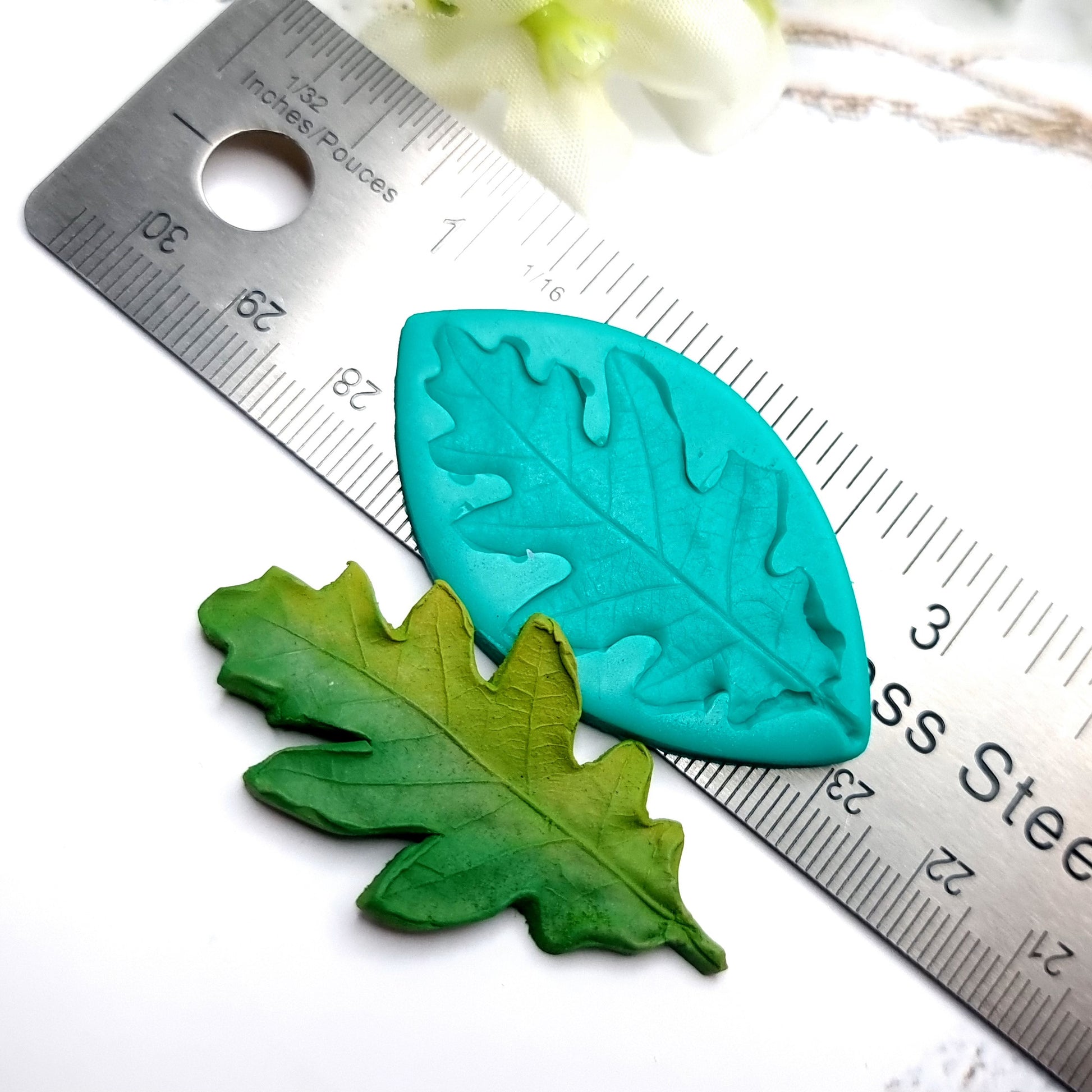 Natural Real Oak Leaf #3, 5cm Silicone Mold SweetyBijou Tools   