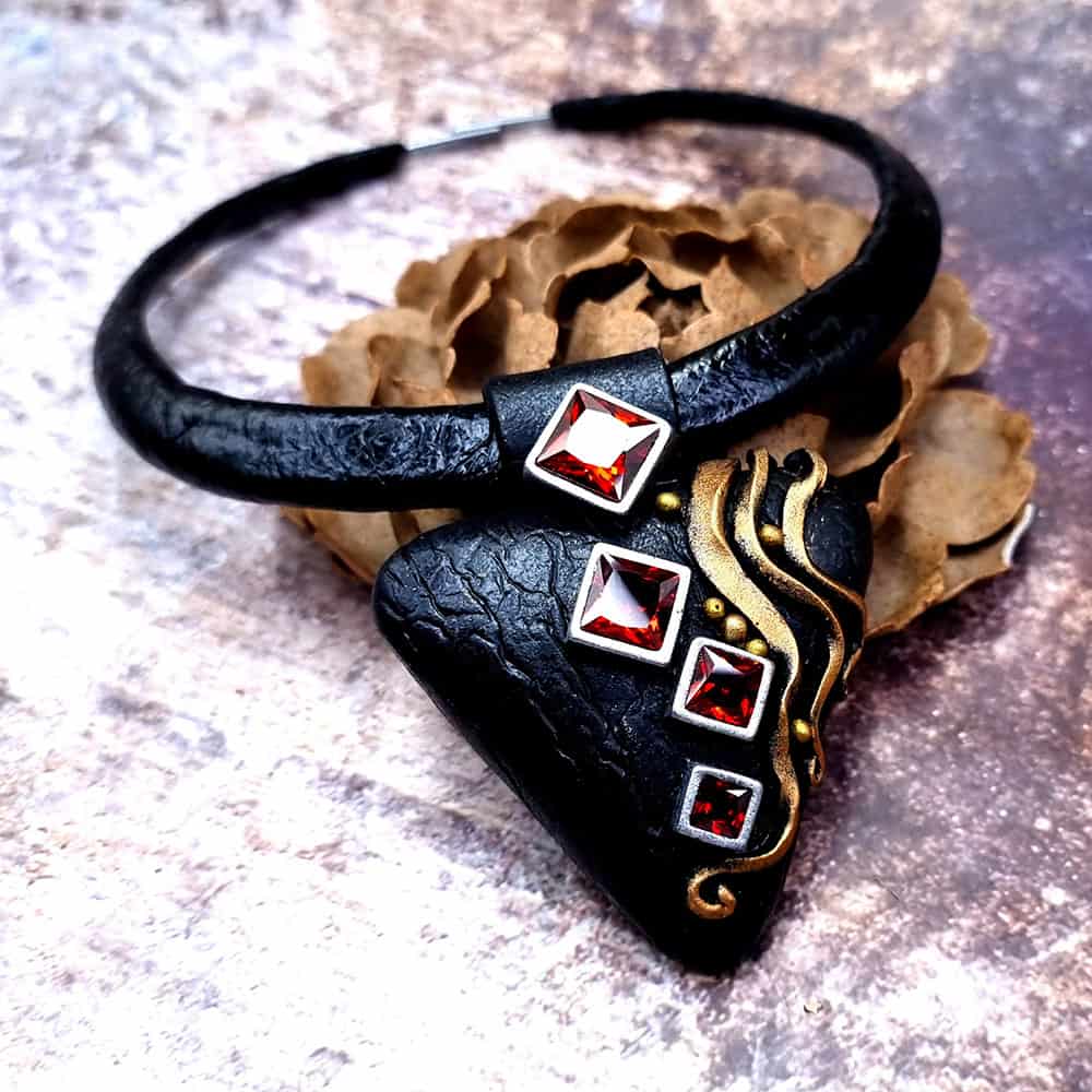 Triangle Black Necklace Necklace SweetyBijou Jewelry   