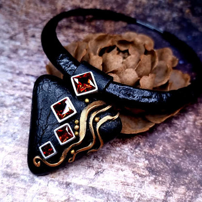 Triangle Black Necklace Necklace SweetyBijou Jewelry   