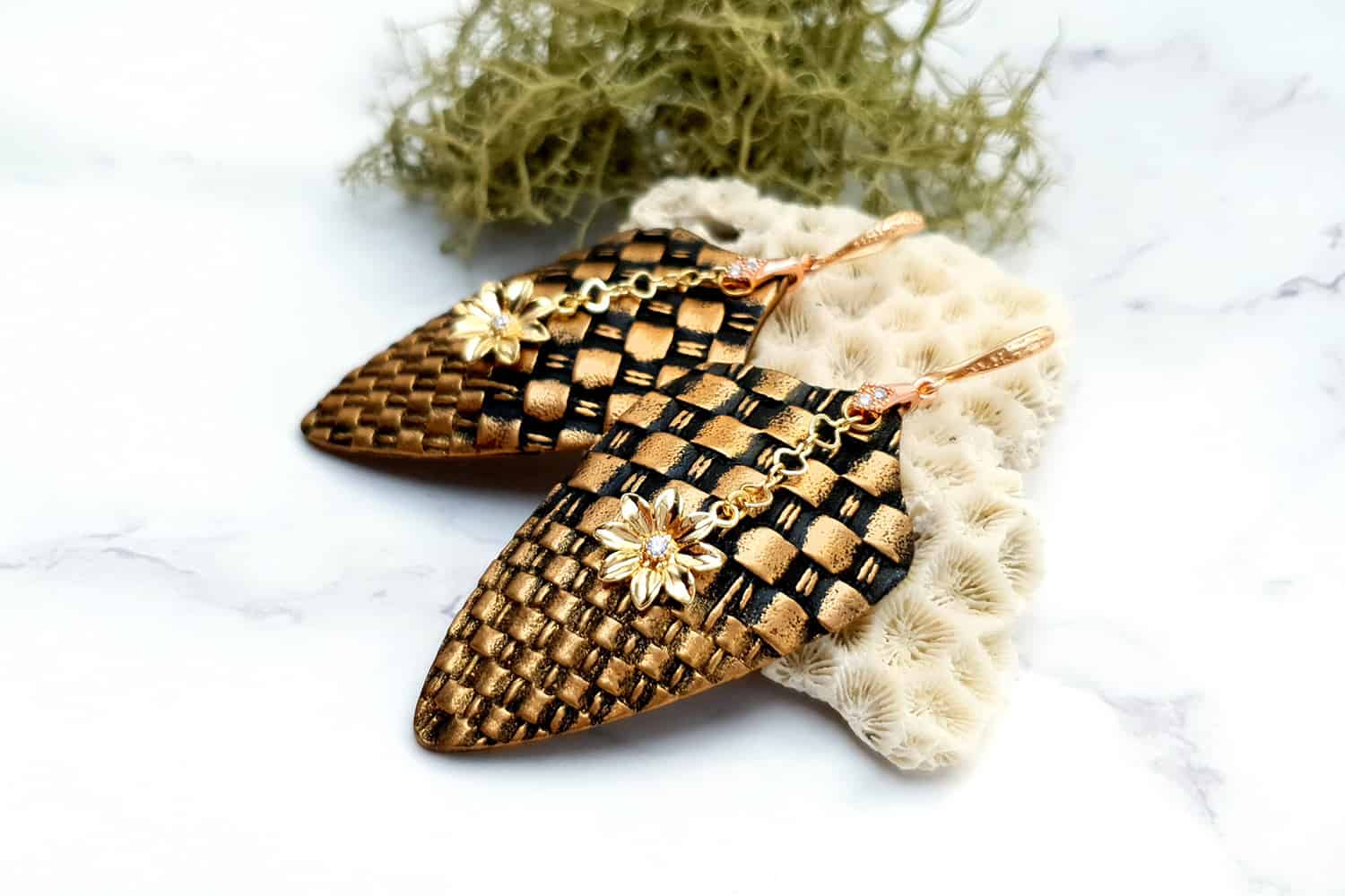 Earrings "Glowers on the Rug" Earrings SweetyBijou Jewelry   