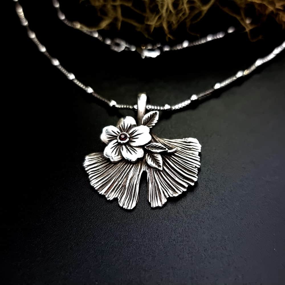 Unique Silver Ginkgo Leaf Pendant Pendant SweetyBijou Jewelry   