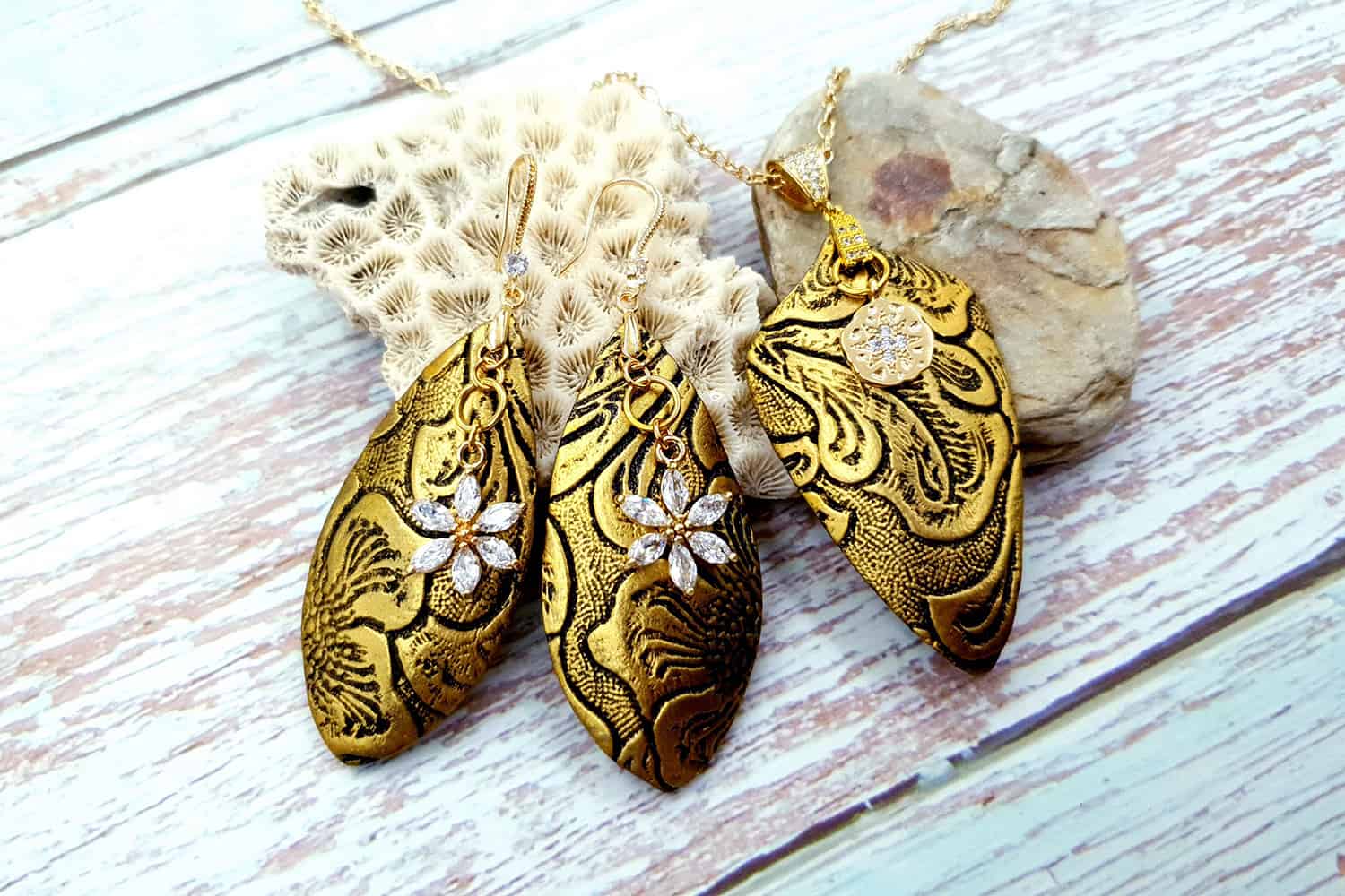 Jewelry Set "Golden Flowers" Jewelry Set SweetyBijou Jewelry   