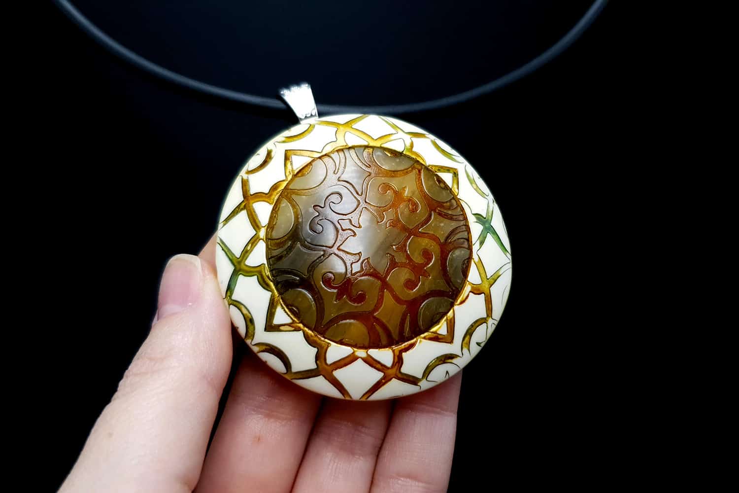 Round Pendant "Moroccan windows" Necklace SweetyBijou Jewelry   