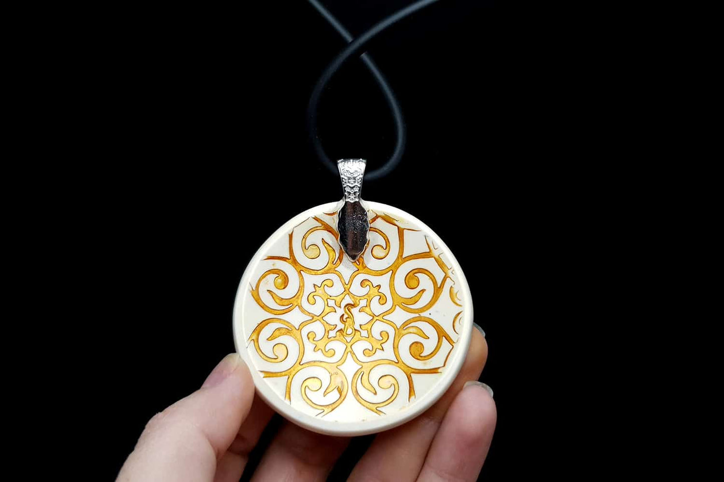 Round Pendant "Moroccan windows" Necklace SweetyBijou Jewelry   