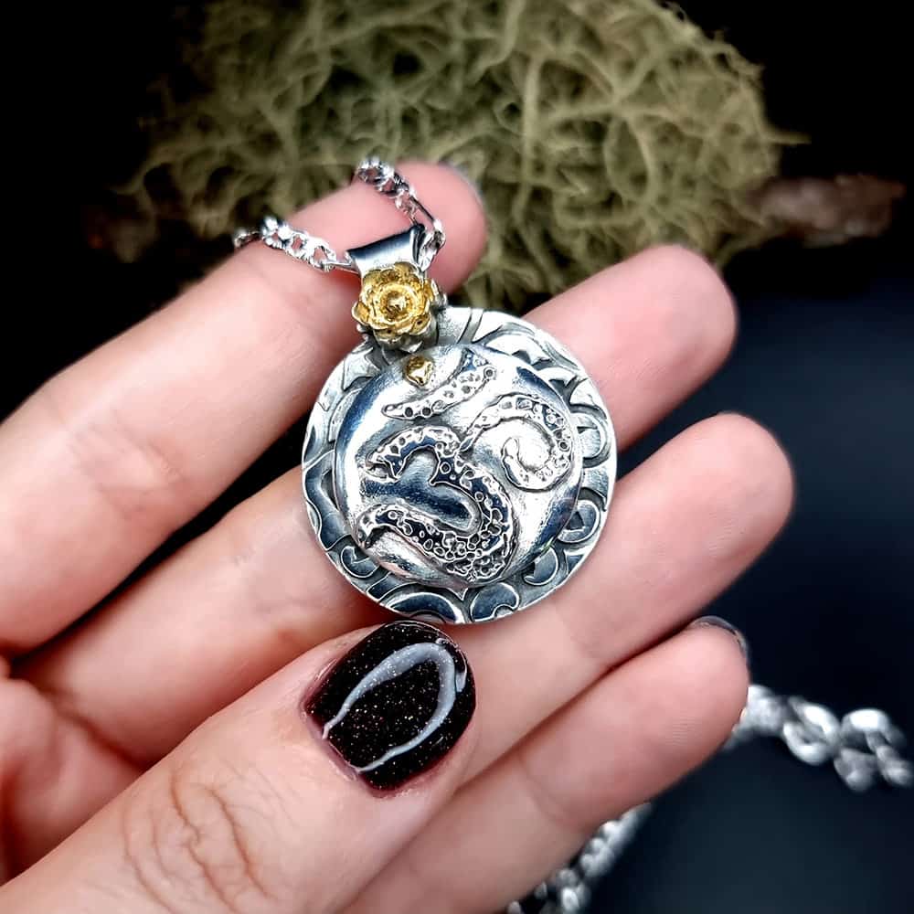 Unique silver OM sign pendant Pendant SweetyBijou Jewelry   